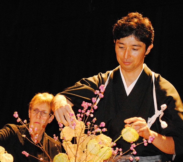 希少 古書 昭和41年 未生流いけばな家元 肥原康甫 一草一花 司馬遼太郎推薦 希少 古書 昭和41年 未生流いけばな家元 肥原康甫 一